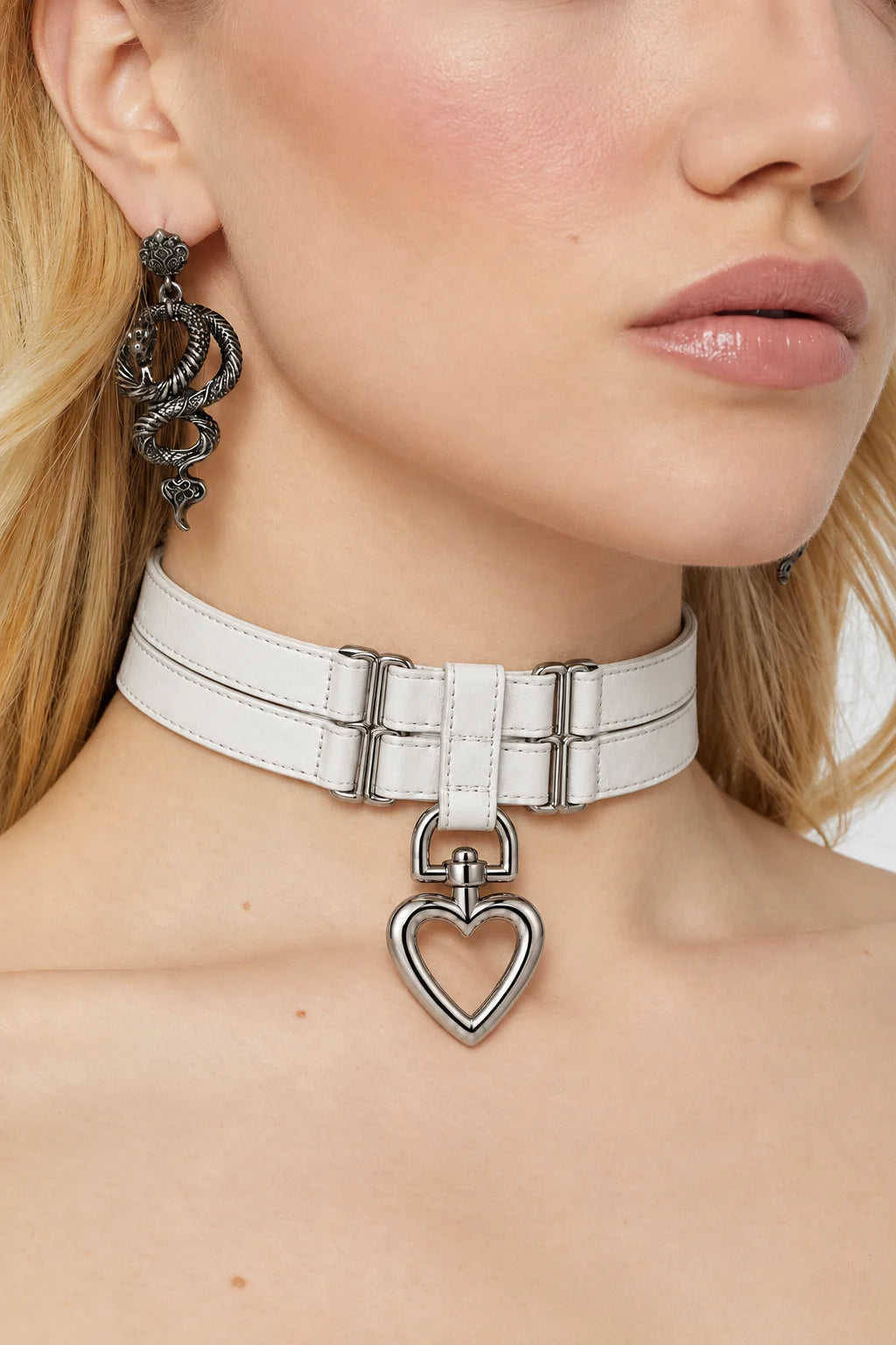Love White Choker