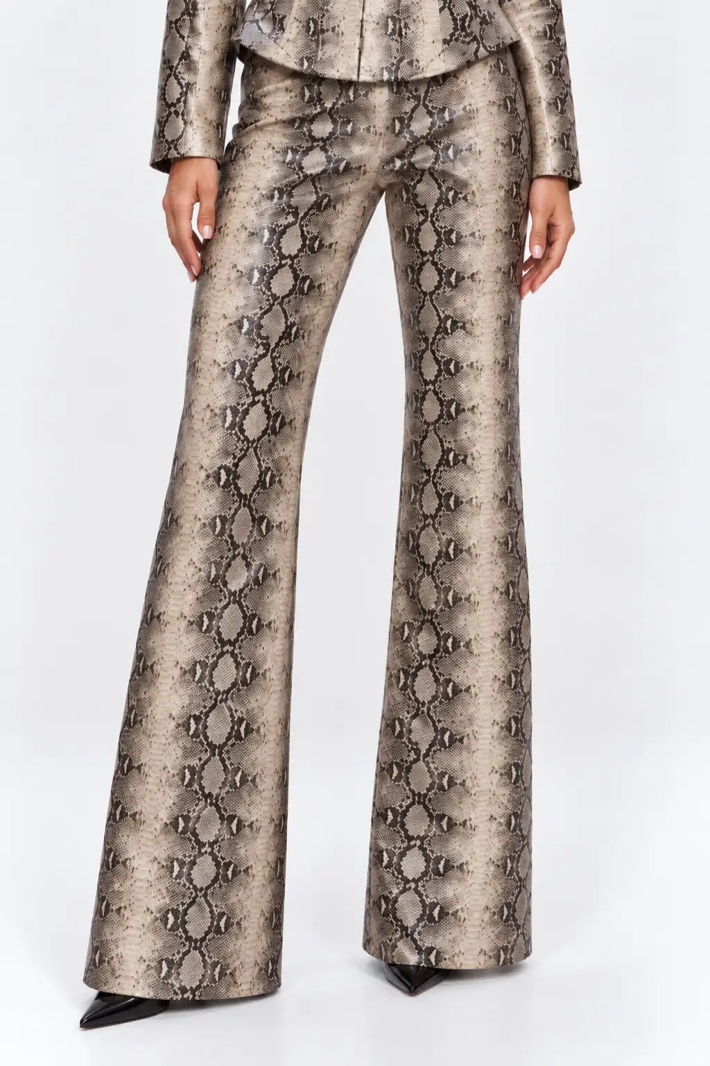 Marloe Suit